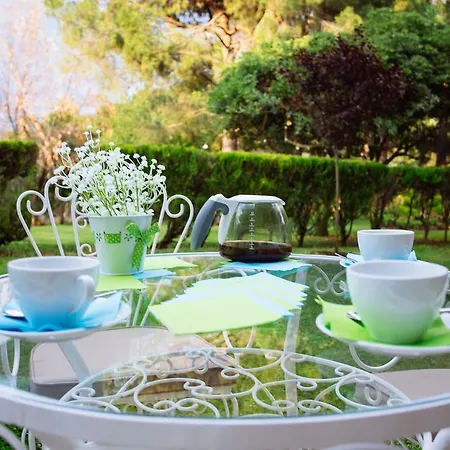 Kiza * Agia Triada (Thessaloniki)