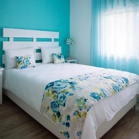 Kiza * أغيا ترياس