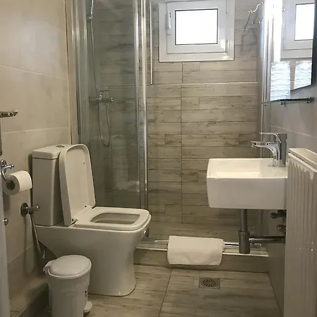 Kiza شقة أغيا ترياس